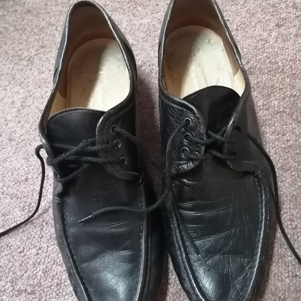 Dress shoes